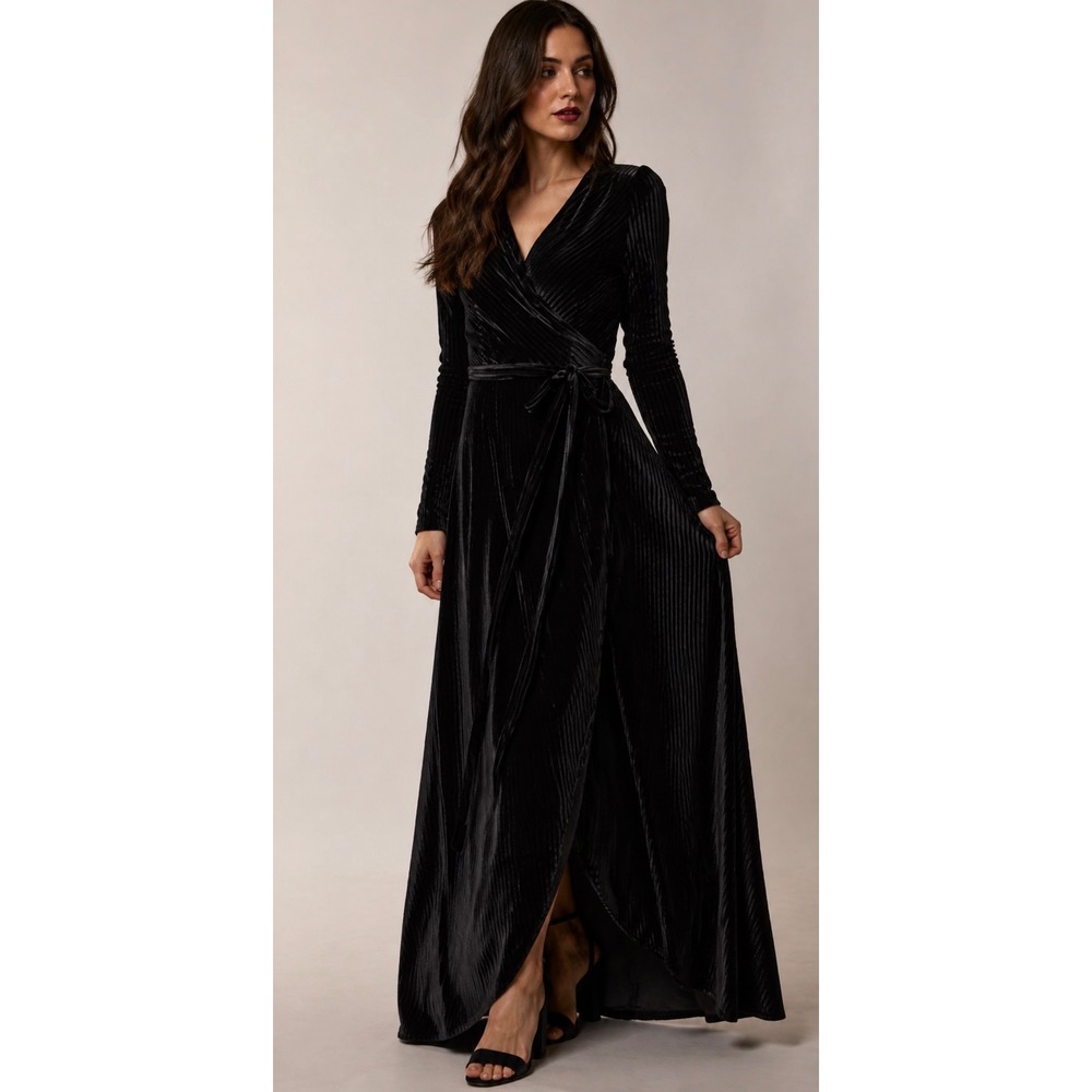 Baltic Born Jada Black Ribbed Velvet Wrap Maxi Dress M Dark Romance vamp holiday